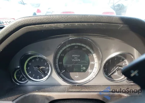 2010 Mercedes-Benz E 350 from USA, damaged, VIN WDDHF5GB6AA065202